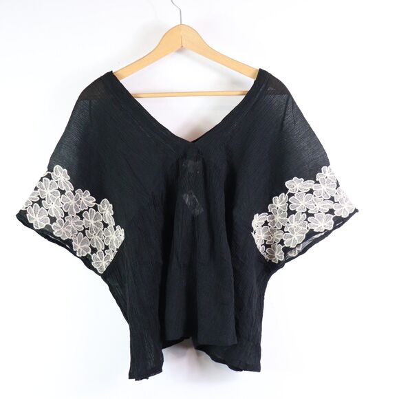 NWT World Market Jacey Floral Embroidered blouse one size - Picture 4 of 9